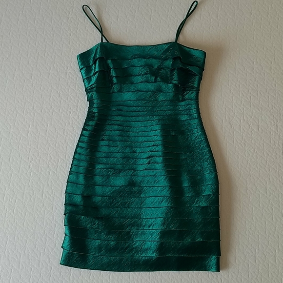 emerald green flapper dress